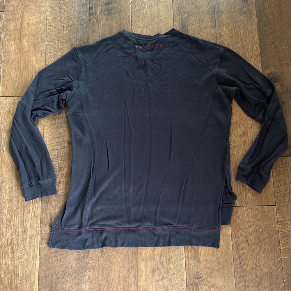 Women’s Peloton Weekender Side Slit Long Sleeve Top - Picture 7 of 10